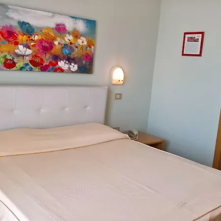 ホテル Ristorante Campagna サン・ジョヴァンニ・ルパトート