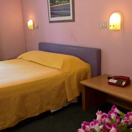 Ristorante Campagna ホテル サン・ジョヴァンニ・ルパトート